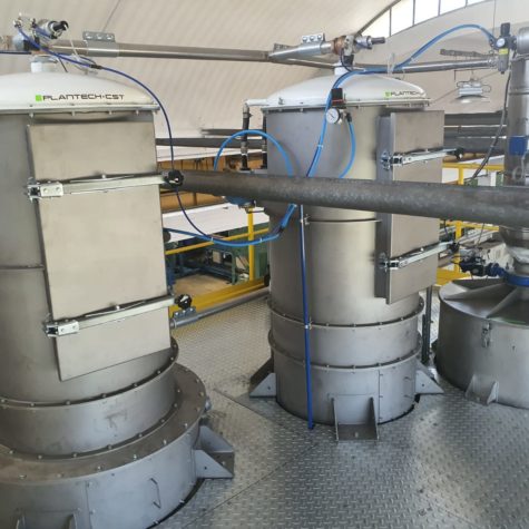 Dilute phase conveying